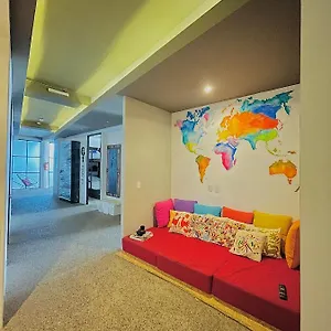  Hostal Muertos
