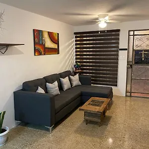 Merida, Casa De La Luna Сasa de vacaciones